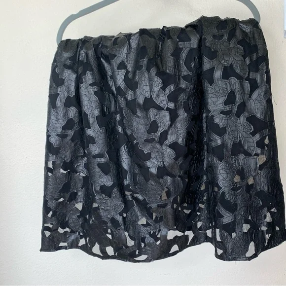 NWOT Michael Kors Black Faux Leather Midi Skirt Sz 4 Black Floral Cutout Skirt - Picture 7 of 8